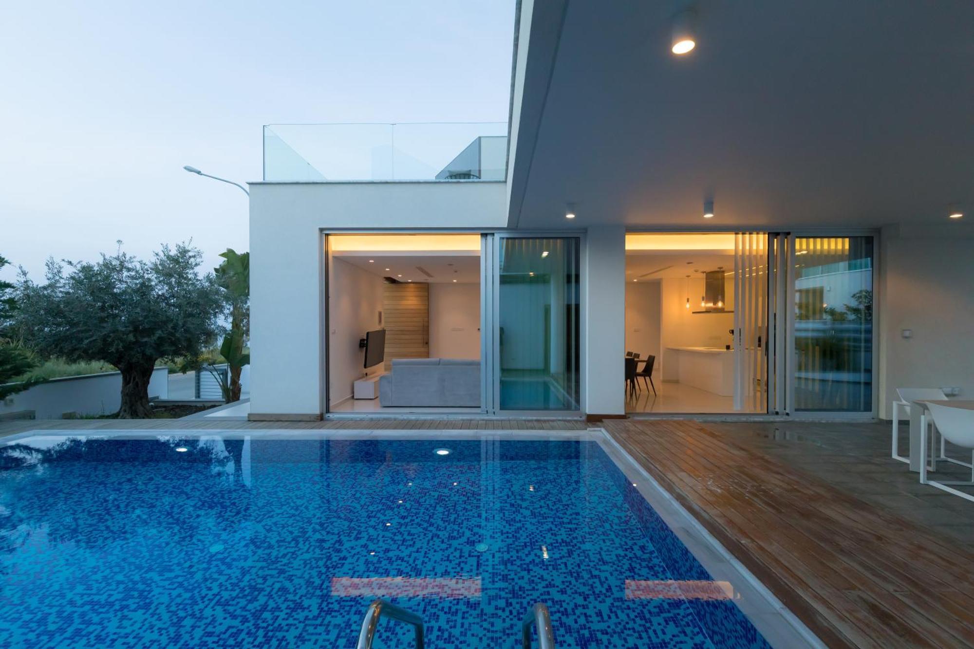 Seaview Luxury Villa Jacuzzi & Pool! 2 Min Beach بروتاراس المظهر الخارجي الصورة